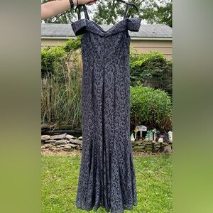 Women’s size 10 gown prom dress